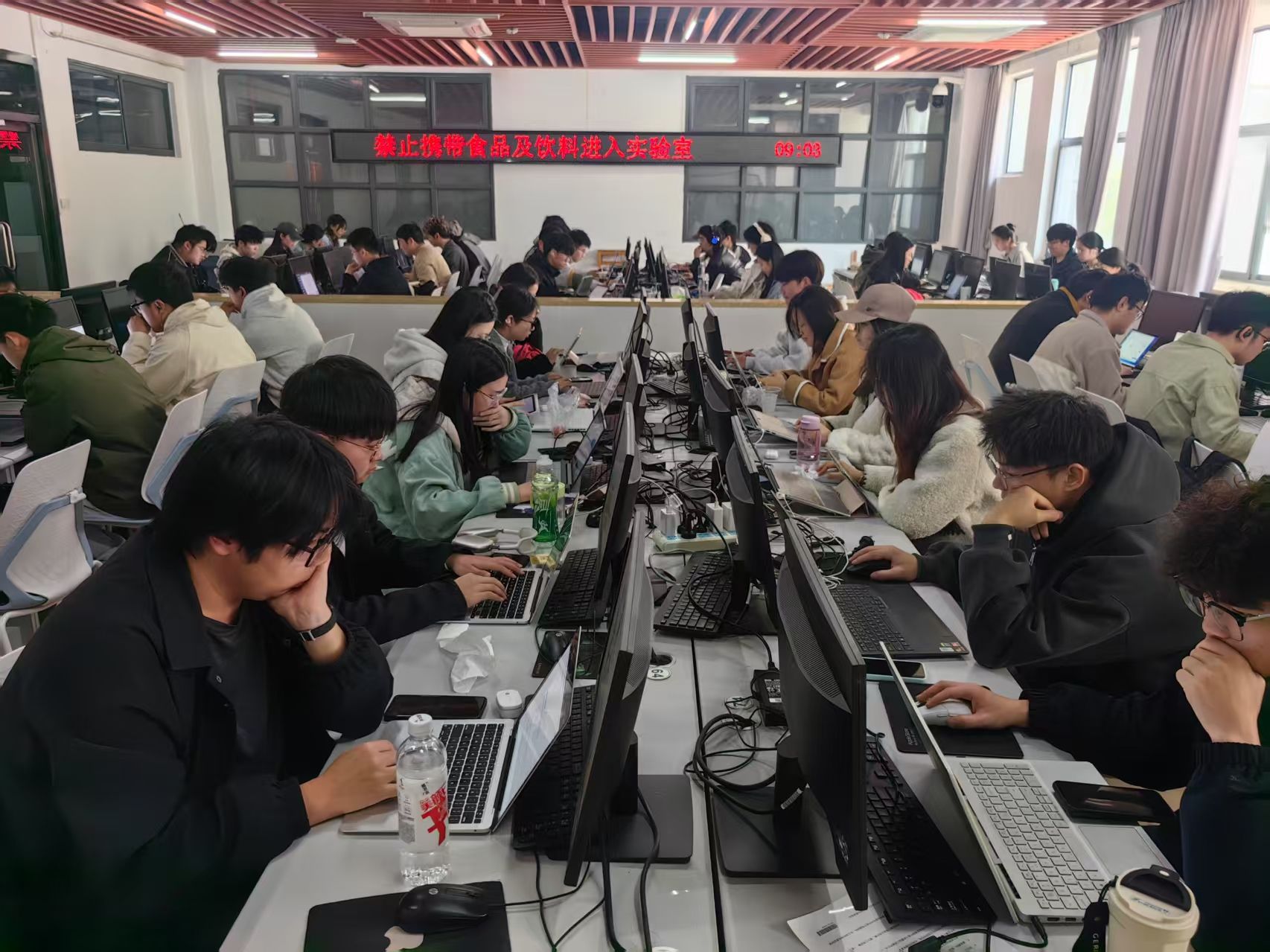 家庭教师av