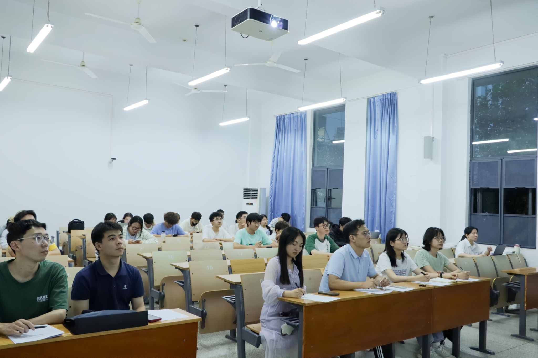 家庭教师av